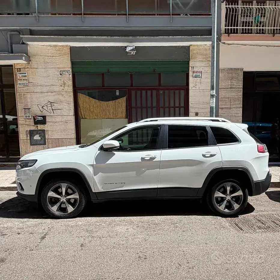 Usata Jeep Cherokee 194 CV (142 kW) 2019 Bianco SUV