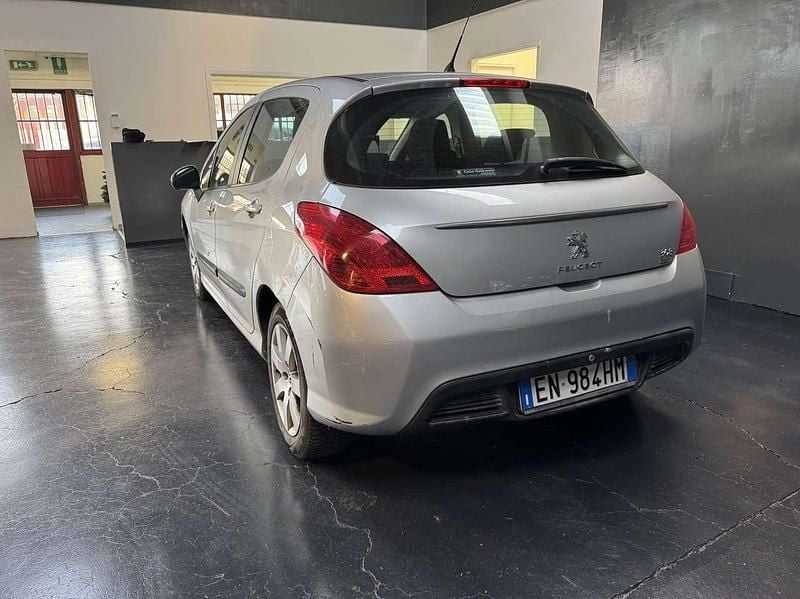 Usata Peugeot 308 Sport 111 CV (81 kW) 2012 Argento Berlina