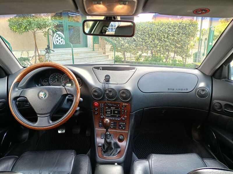 Usato 2001 Alfa Romeo 166 2.5 Benzin 188 CV (3.500 €)