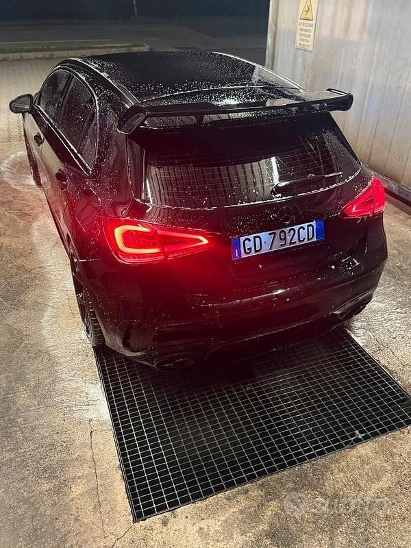 Usata Mercedes A35 AMG AMG 306 CV (225 kW) 2020 Nero Utilitaria
