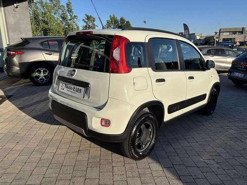 Usata Fiat Panda 4x4 S 86 CV (63 kW) 2019 Bianco Utilitaria