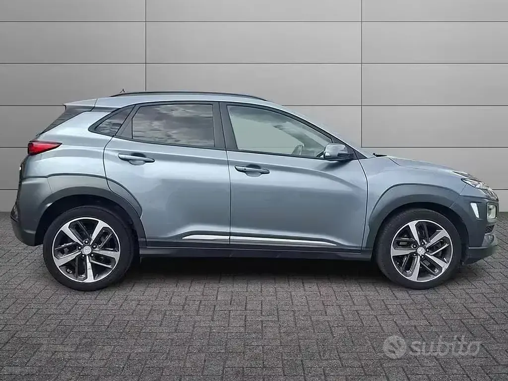 Usata Hyundai Kona Xpossible 177 CV (130 kW) 2018 Grigio SUV