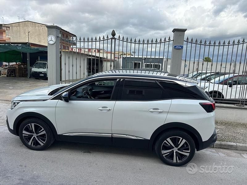 Usata Peugeot 3008 Allure 131 CV (96 kW) 2020 Bianco SUV