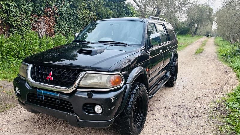 Nero Usata 2000 Mitsubishi Pajero Sport SUV | 4500 € (Super prezzo) - Immagine 1/4