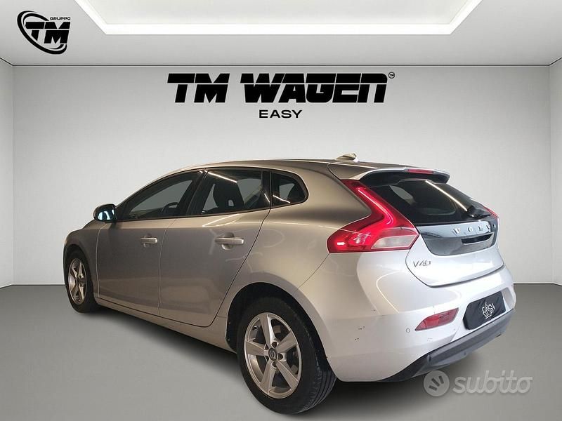 Brugt Volvo V40 Momentum 115 HK (84 kW) 2015 Beige Sedan