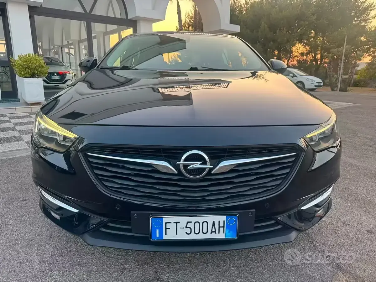 Usata Opel Insignia 136 CV (100 kW) 2018 Nero Berlina