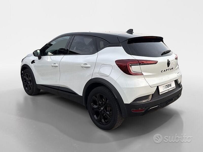 Usata Renault Captur Rive Gauche 160 CV (117 kW) 2022 Bianco SUV