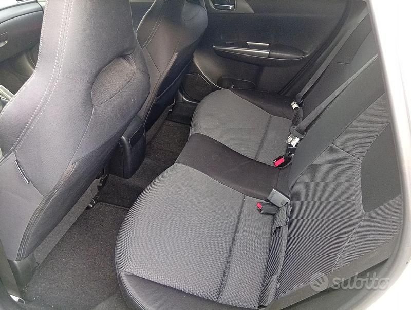Usata Subaru Impreza 2010 Bianco Berlina