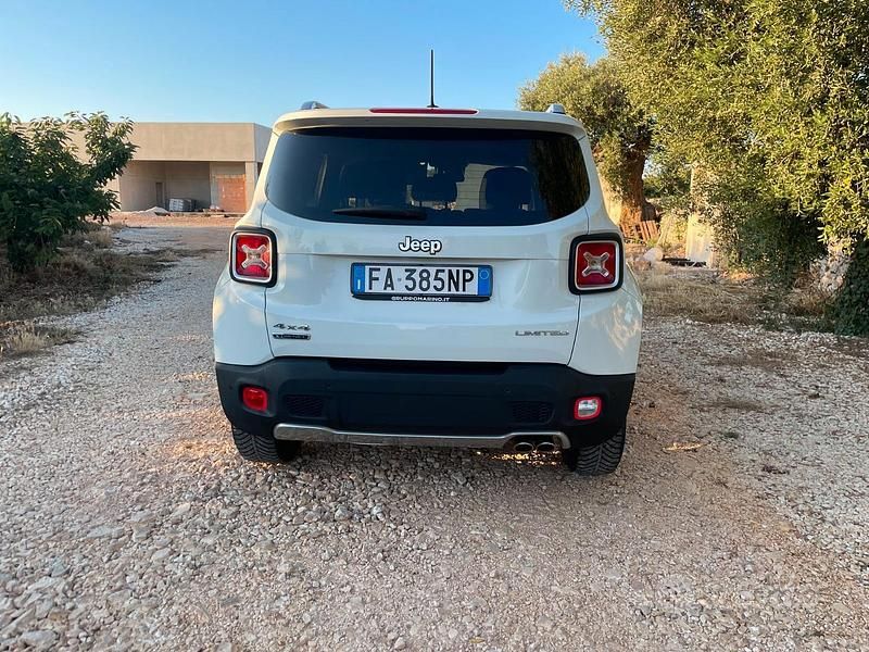 Usata Jeep Renegade 140 CV (102 kW) 2015 Bianco SUV