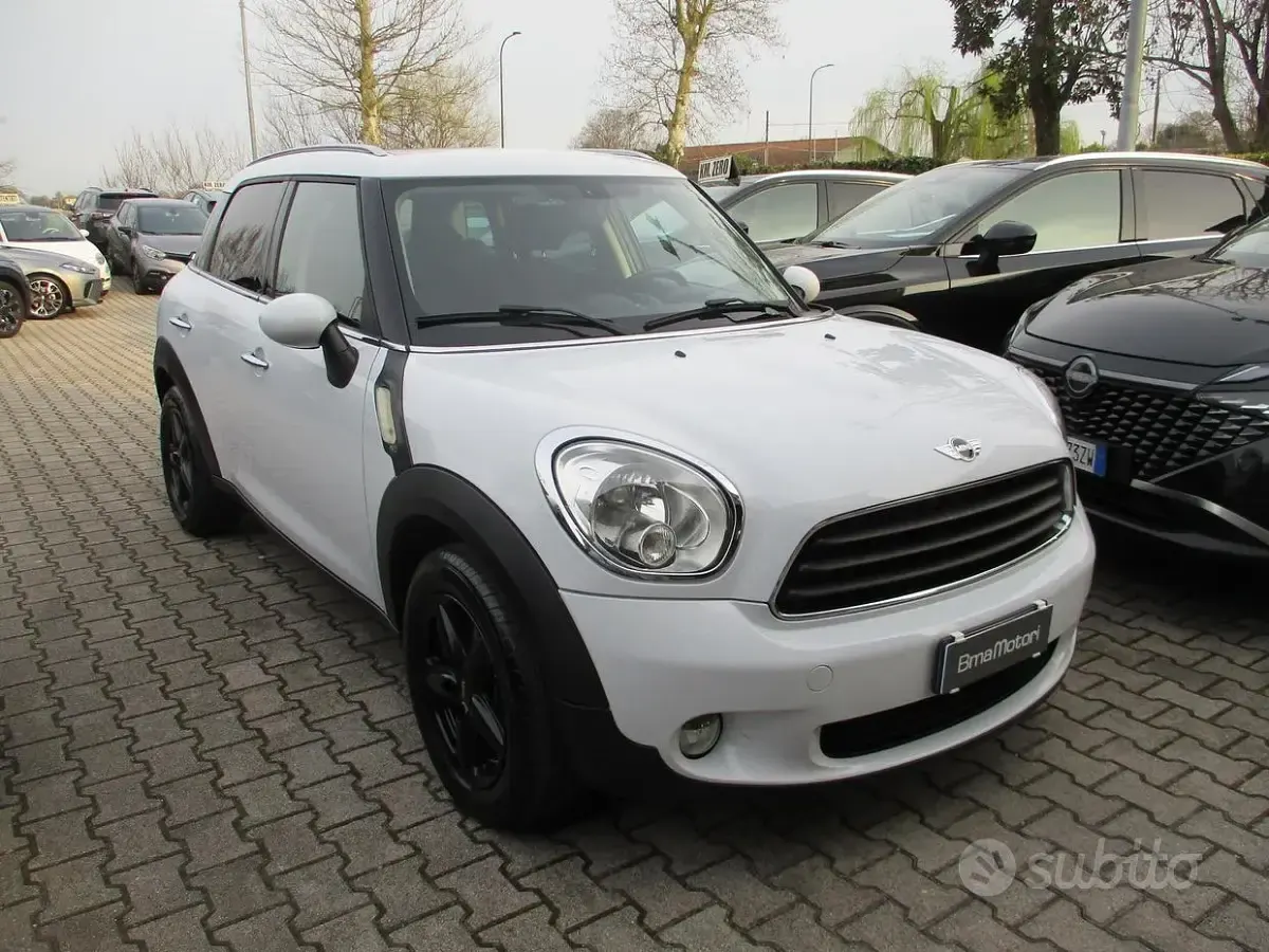Begagnad Mini Cooper D Countryman 111 HK (81 kW) 2014 Vit SUV