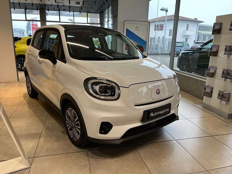 Nuova Leapmotor T03 69 kW (95 CV) 2025 Light white Utilitaria