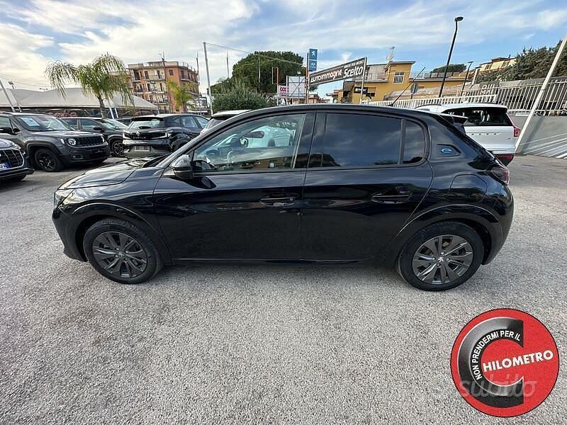 Usata Peugeot 208 Allure 100 kW (136 CV) 2021 Nero Utilitaria