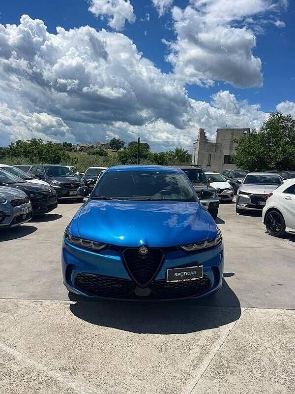 Usata Alfa Romeo Tonale Super 131 CV (96 kW) 2024 Blu SUV