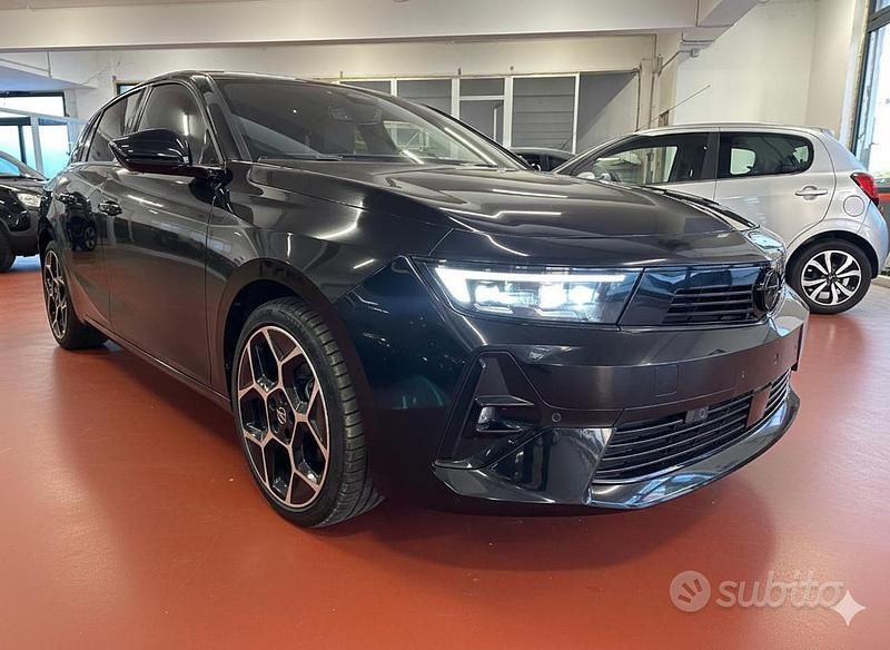 Usata Opel Astra 131 CV (96 kW) 2024 Nero Berlina