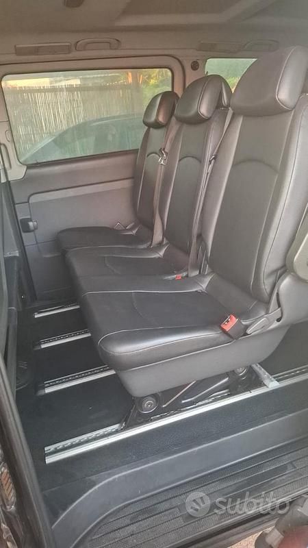 Begagnad Mercedes Vito 2011 Svart Van