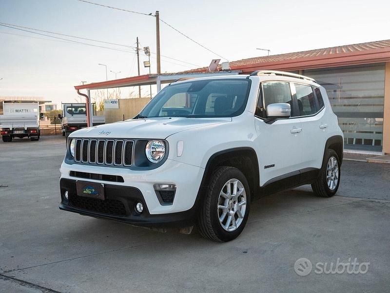 Używany Jeep Renegade Limited 120 KM (88 kW) 2022 Biały SUV