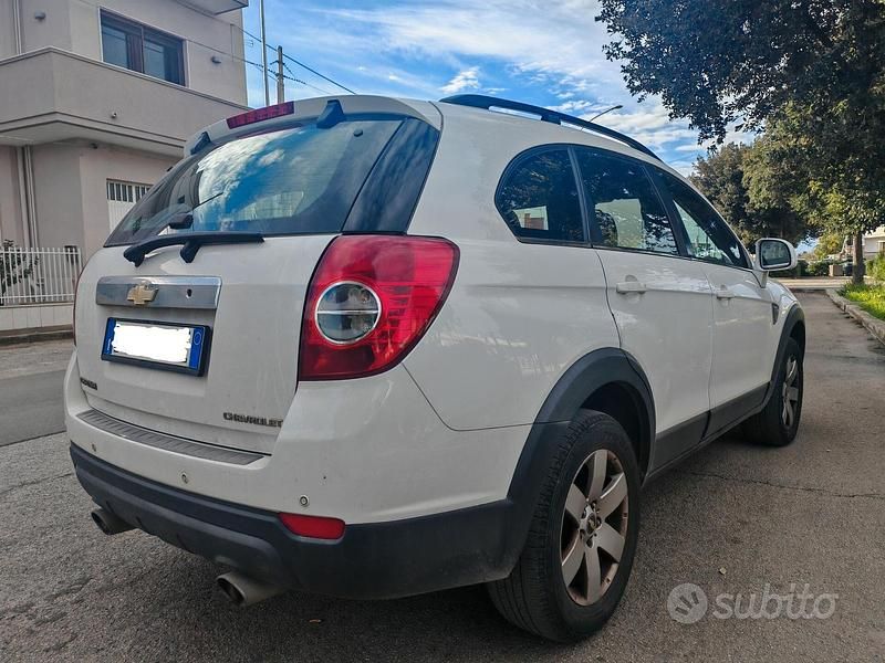 Usata Chevrolet Captiva 126 CV (92 kW) 2009 Bianco SUV