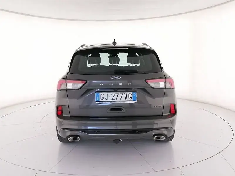 Usata Ford Kuga ST-Line 190 CV (139 kW) 2022 Grigio SUV