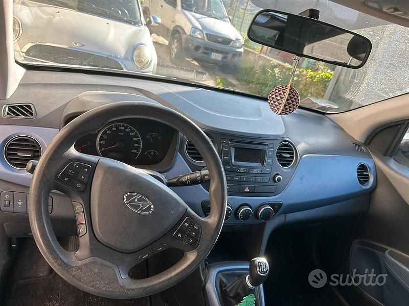 Usata Hyundai i10 2015 Grigio Utilitaria