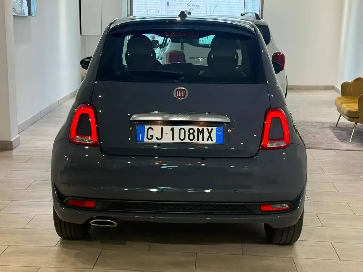 Usata Fiat 500 Dolcevita 69 CV (50 kW) 2022 Grigio Utilitaria