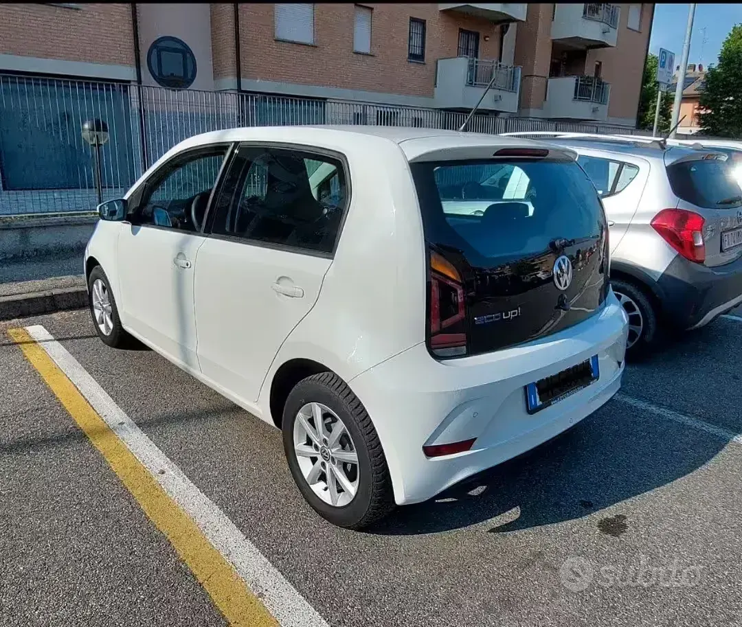 Usata VW up! 68 CV (50 kW) 2018 Bianco Utilitaria