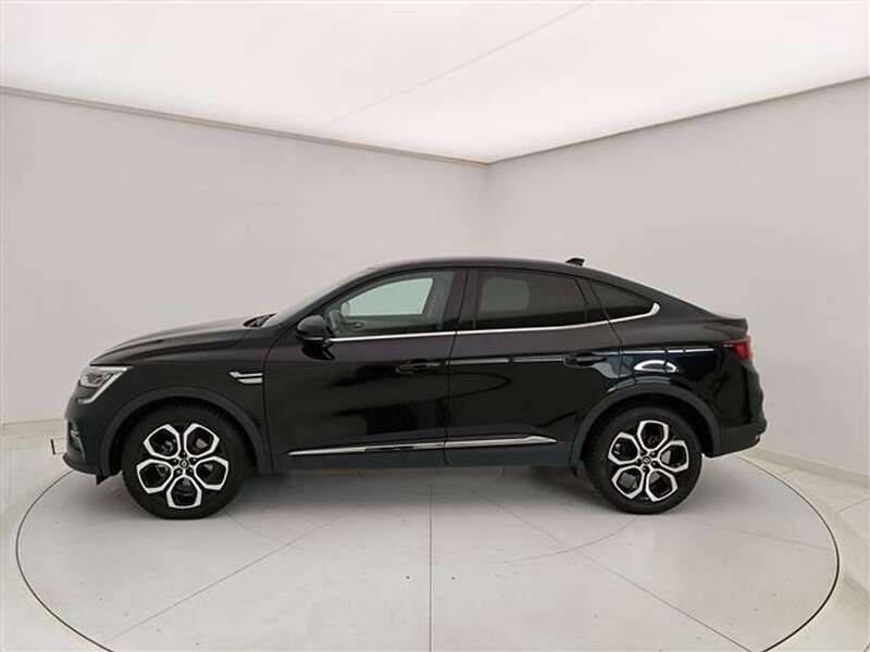 Usata Renault Arkana Intens 145 CV (106 kW) 2021 Nero SUV