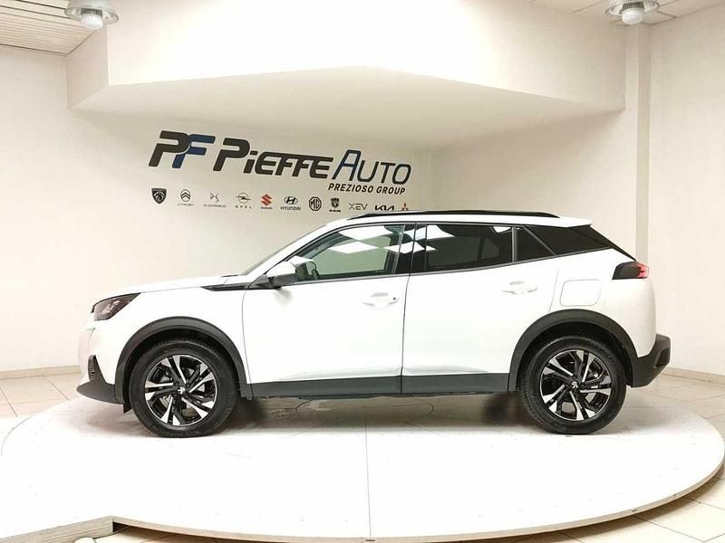 Usata Peugeot 2008 Allure 131 CV (96 kW) 2022 Bianco SUV