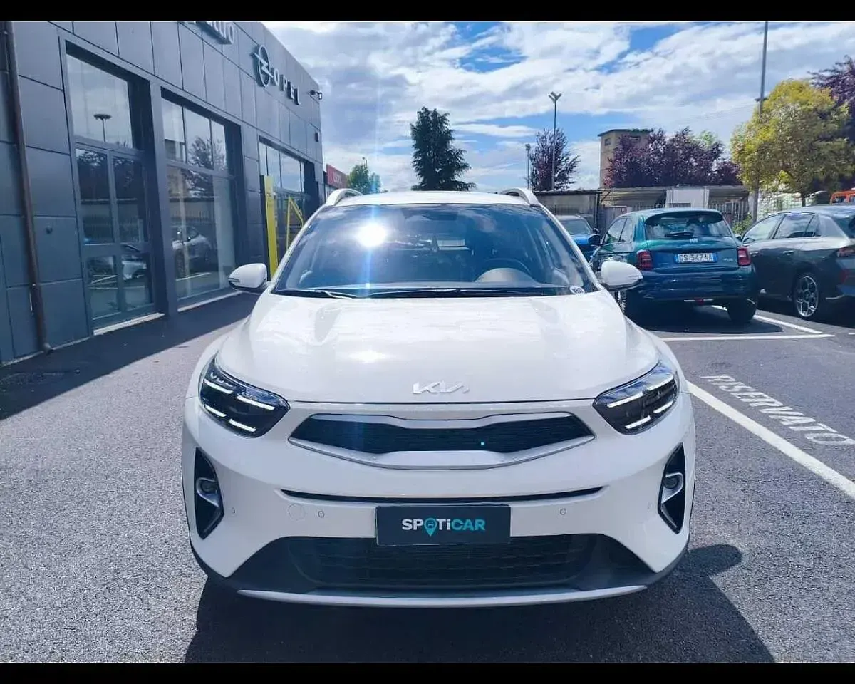 Gebraucht Kia Stonic Style 77 PS (56 kW) 2025 Weiß SUV