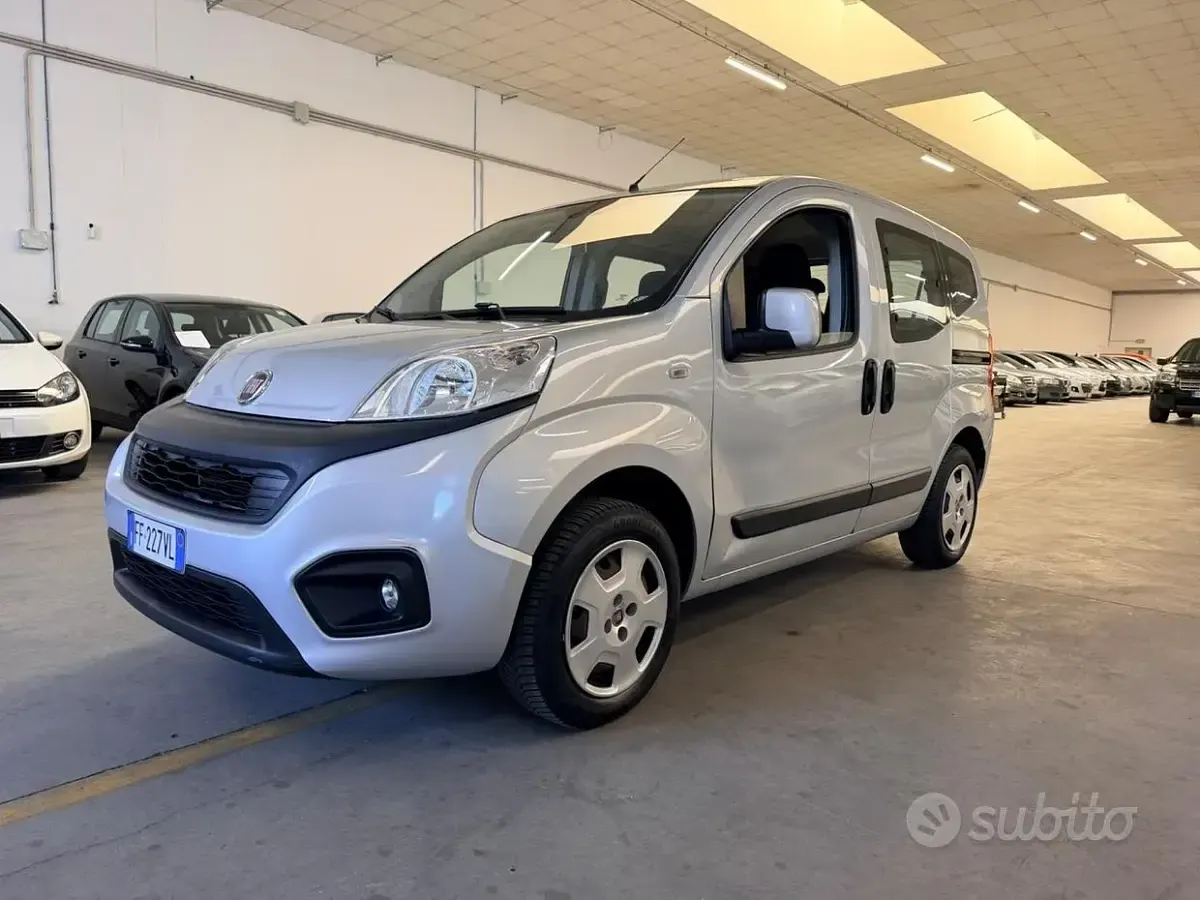 Usata Fiat Qubo Lounge 70 CV (51 kW) 2016 Grigio Monovolume