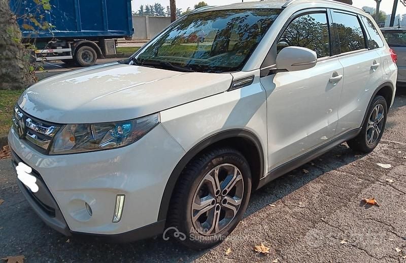 Usata Suzuki Vitara 120 CV (88 kW) 2016 Bianco SUV