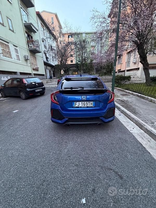 Usata Honda Civic Executive 129 CV (94 kW) 2017 Berlina