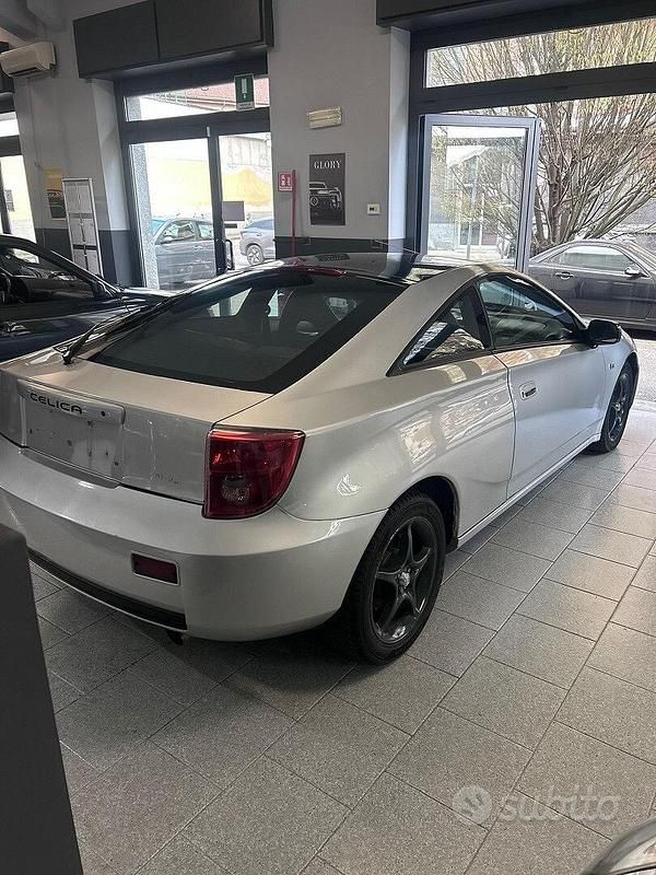 Usata Toyota Celica 143 CV (105 kW) 2003 Grigio Coupé