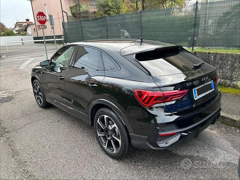 Usata Audi Q3 Sportback S-Line 200 CV (147 kW) 2021 Nero SUV