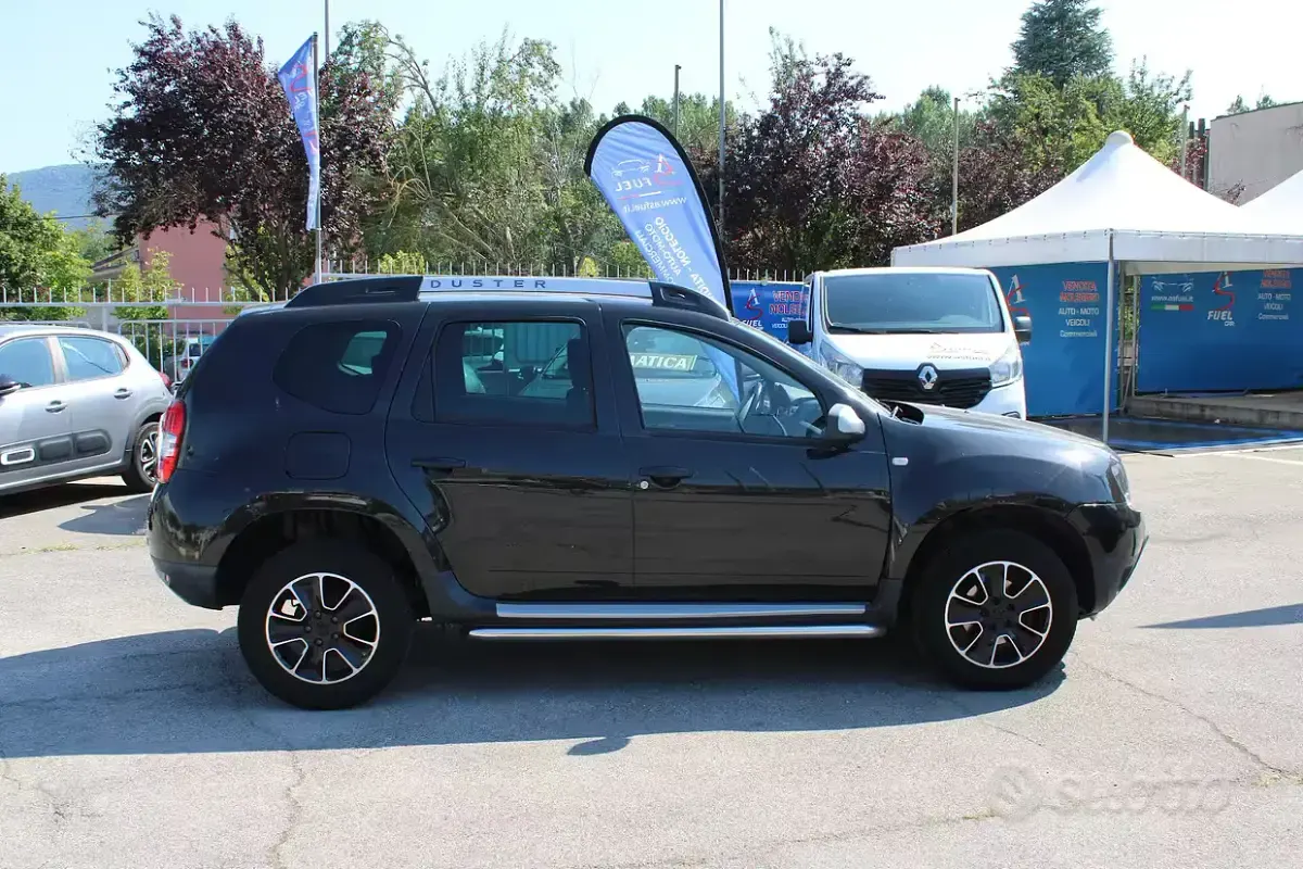 Usata Dacia Duster Prestige 125 CV (91 kW) 2016 Nero SUV