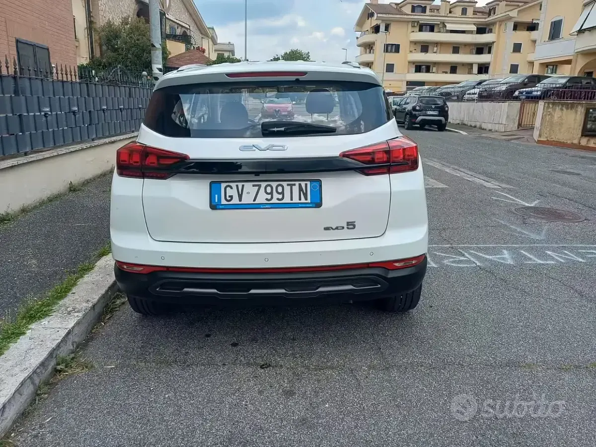 Usata EVO Evo 5 127 CV (93 kW) 2024 Bianco SUV