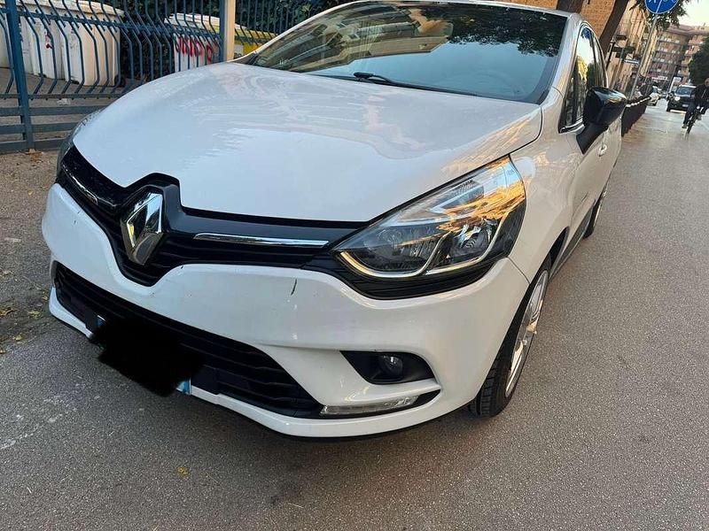 Usata Renault Clio IV Zen 90 CV (66 kW) 2017 Bianco Berlina