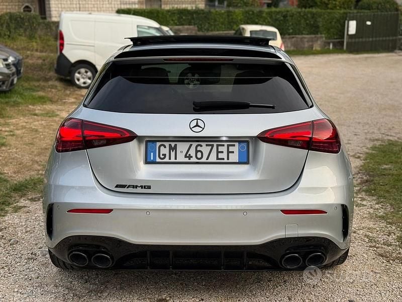 Grigio Usata 2023 Mercedes 200 Berlina | 36.500 € (Buon prezzo) - Immagine 1/4