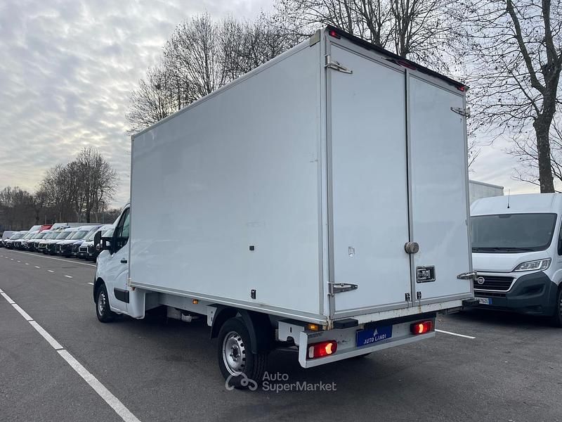 Usata Renault Master 145 CV (106 kW) 2020 Bianco Monovolume