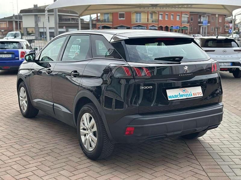 Usata Peugeot 3008 Active 131 CV (96 kW) 2022 Nero SUV