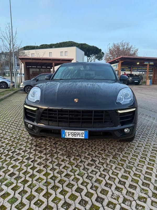 Usata Porsche Macan 250 CV (183 kW) 2014 Nero SUV