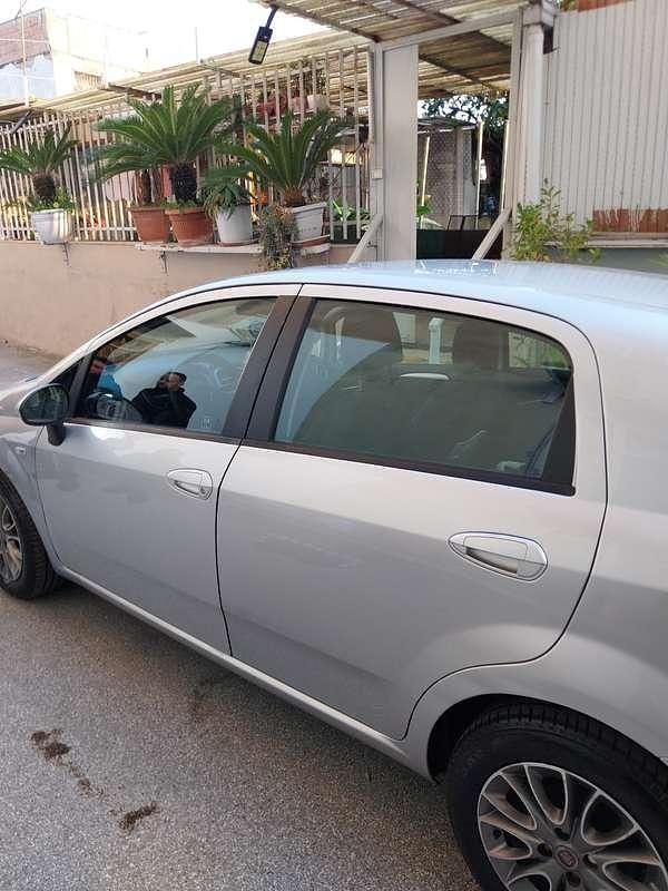 Usata Fiat Grande Punto S 77 CV (56 kW) 2012 Utilitaria