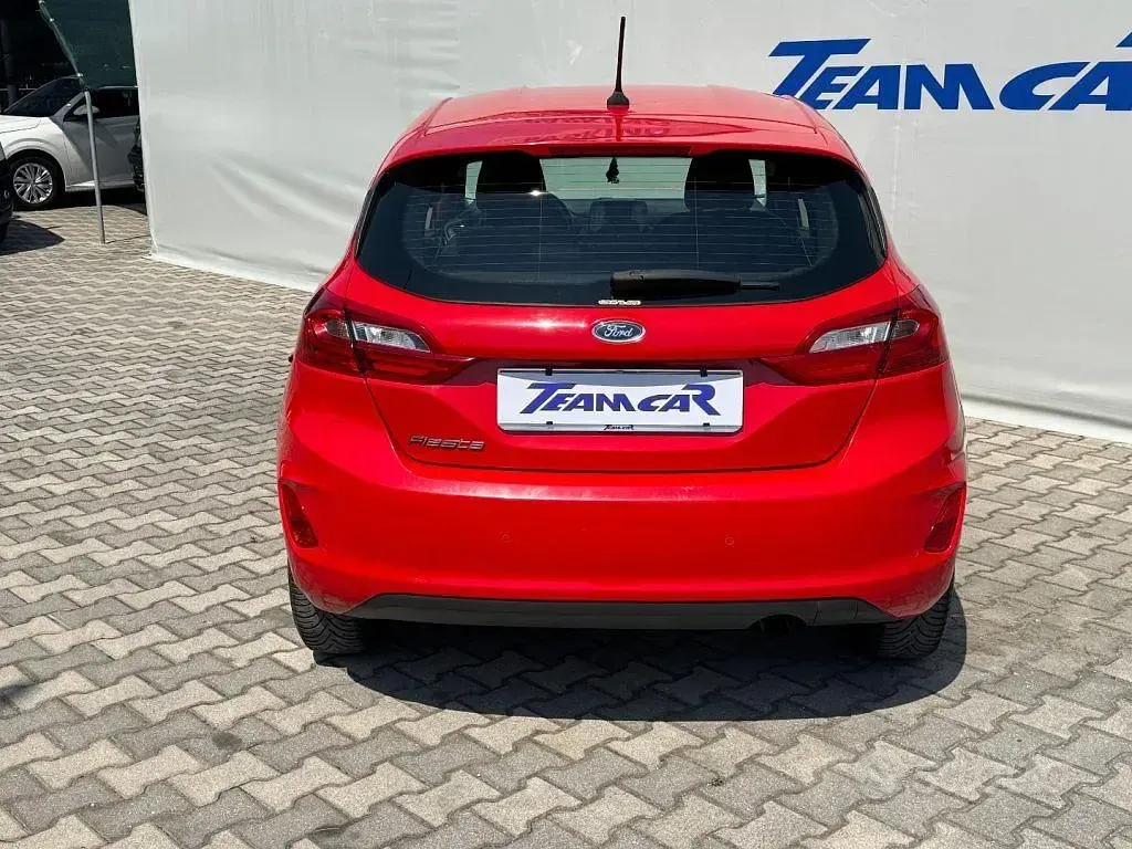 Usata Ford Fiesta Titanium 101 CV (74 kW) 2018 Rosso Utilitaria