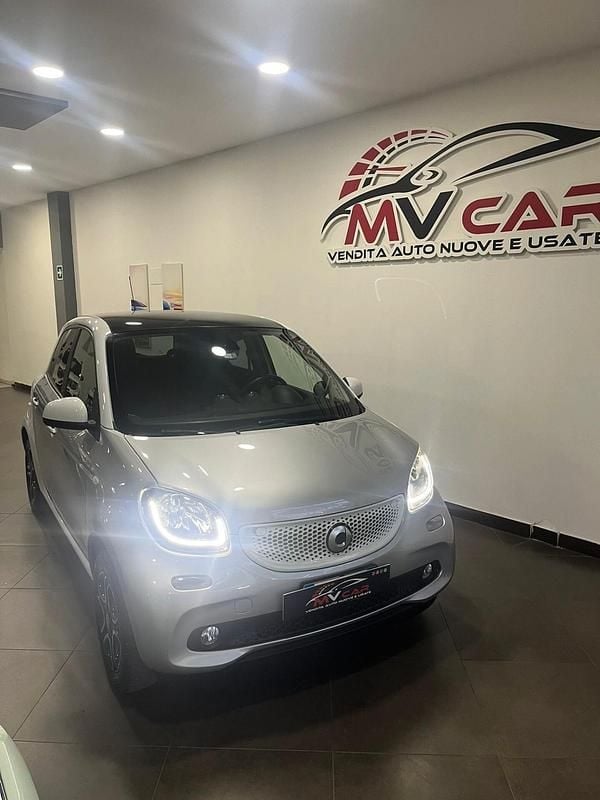 Usata Smart ForFour Passion 70 CV (51 kW) 2018 Argento Utilitaria