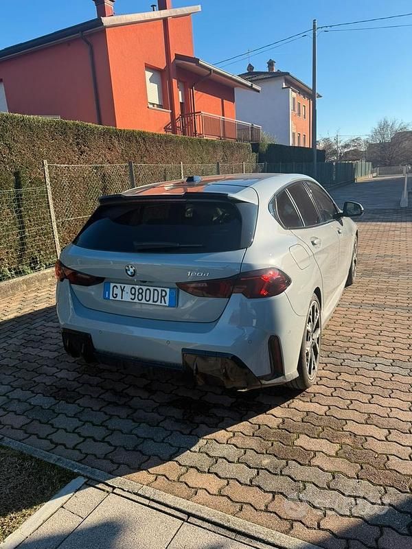 Usata BMW 120 150 CV (110 kW) 2025 Grigio Utilitaria