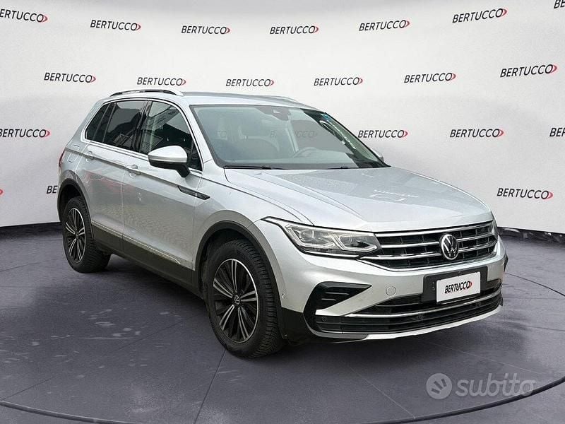 Usata VW Tiguan Elegance 150 CV (110 kW) 2021 Argento SUV