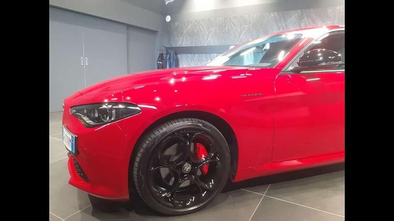 Usata Alfa Romeo Giulia Sprint 280 CV (205 kW) 2024 Rosso Berlina