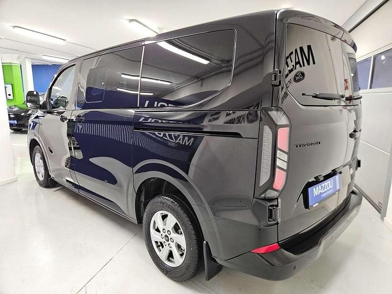 Usata Ford Transit Custom Titanium 136 CV (100 kW) 2025 Agata black Station wagon
