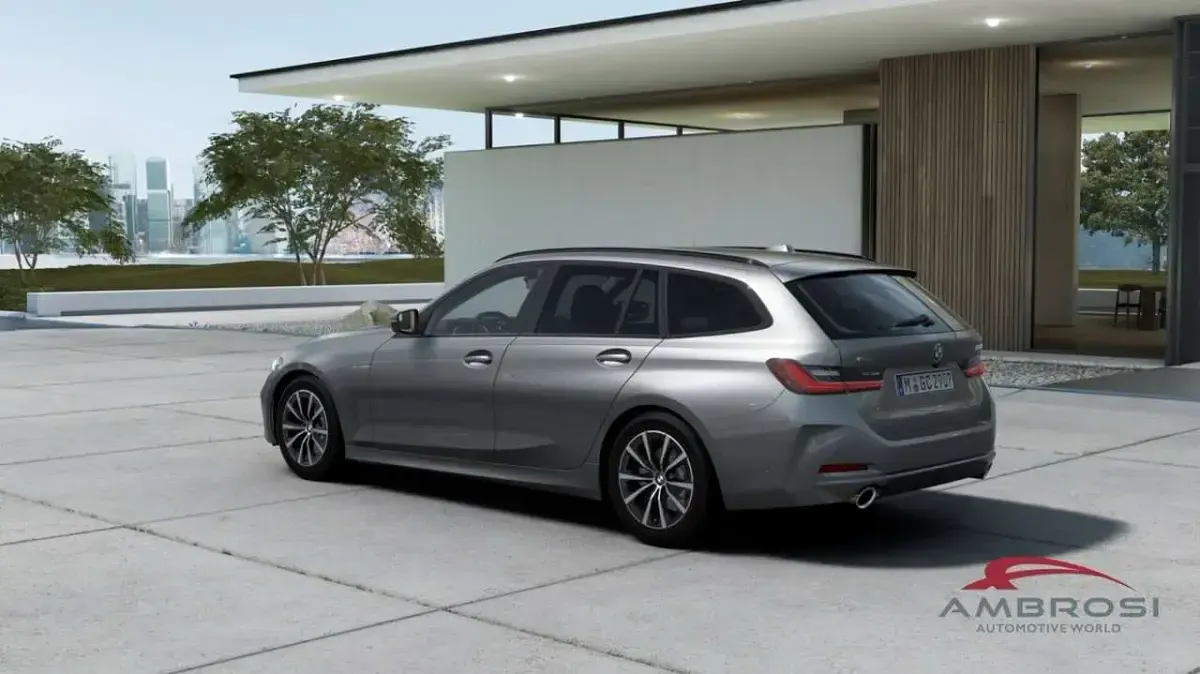 Nuova BMW 320 Comfort Edition 190 CV (139 kW) 2025 Skyscraper grey metallic Station wagon