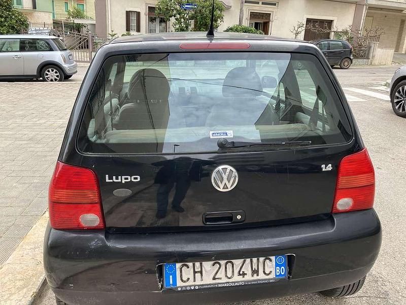 Usata VW Lupo Highline 101 CV (74 kW) 2003 Nero Utilitaria