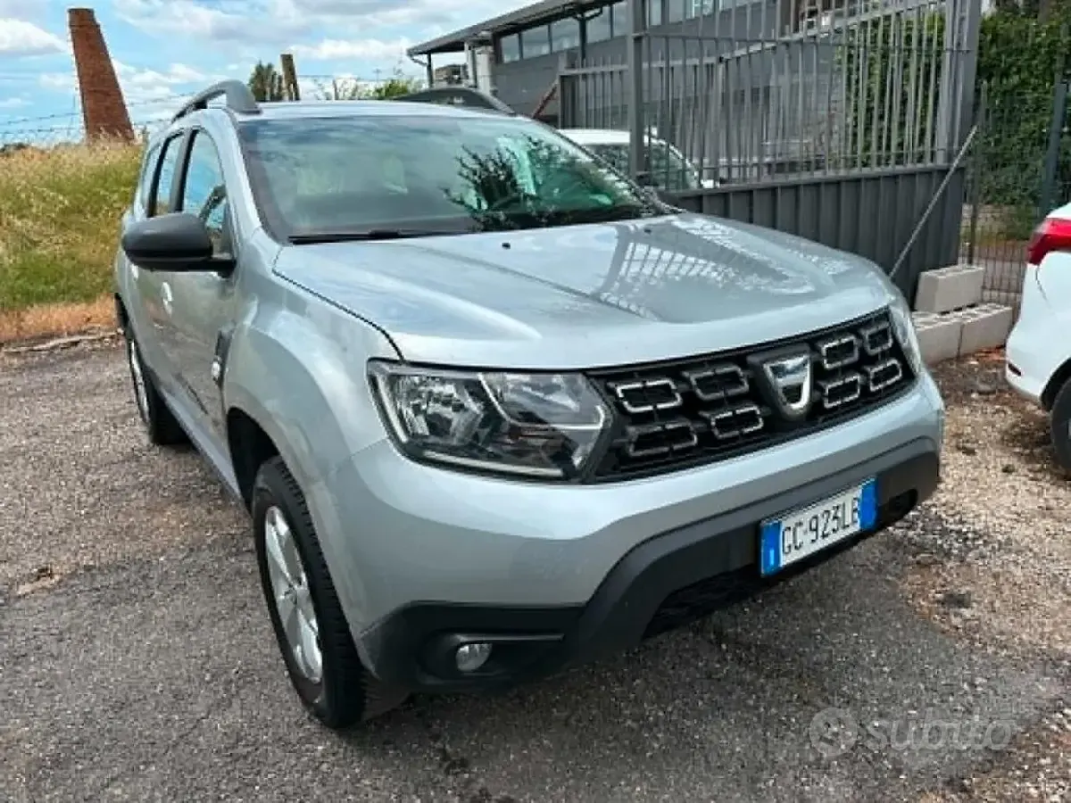 Usata Dacia Duster Comfort 101 CV (74 kW) 2020 Grigio SUV